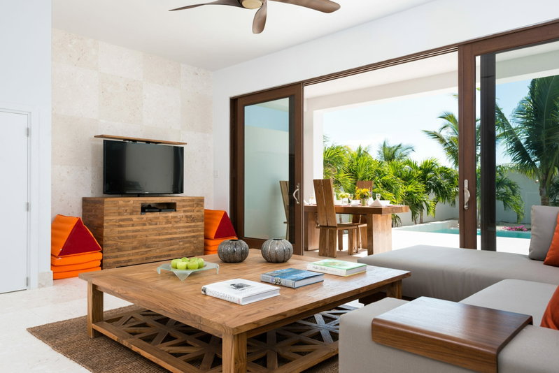 Turtle Cove Romance, Turks & Caicos, Turks and Caicos Islands, photo 5 of 19
