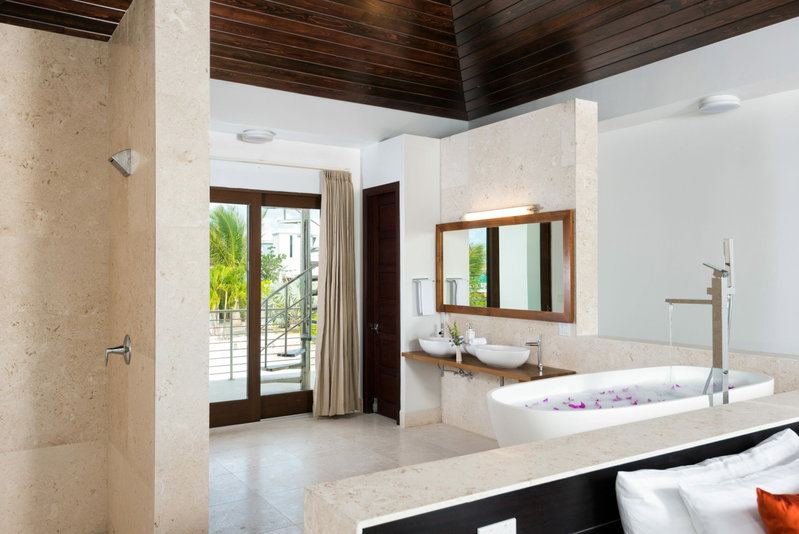 Turtle Cove Romance, Turks & Caicos, Turks and Caicos Islands, photo 10 of 19