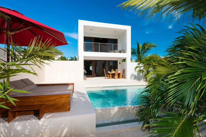 Turtle Cove Romance, Turks & Caicos, Turks and Caicos Islands, photo 2 of 19