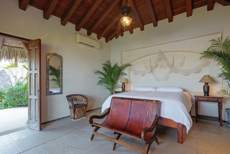 Mexican Pacific Paradise, Zihuatanejo, Mexico, photo 16 of 21