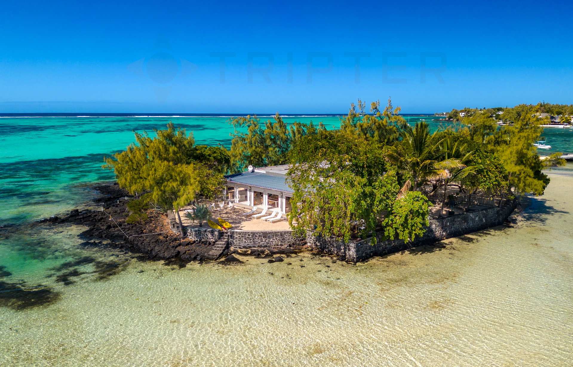Private island with 360° views - Lilova