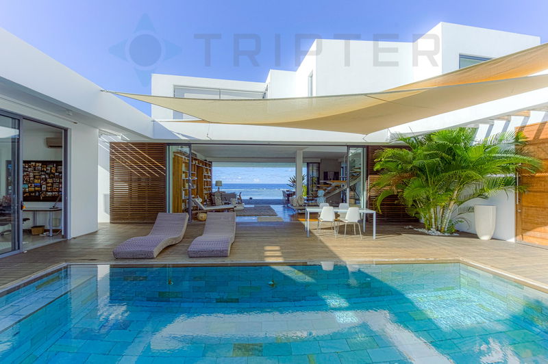 Armu 4BR luxurious beachfront villa with two private pools!