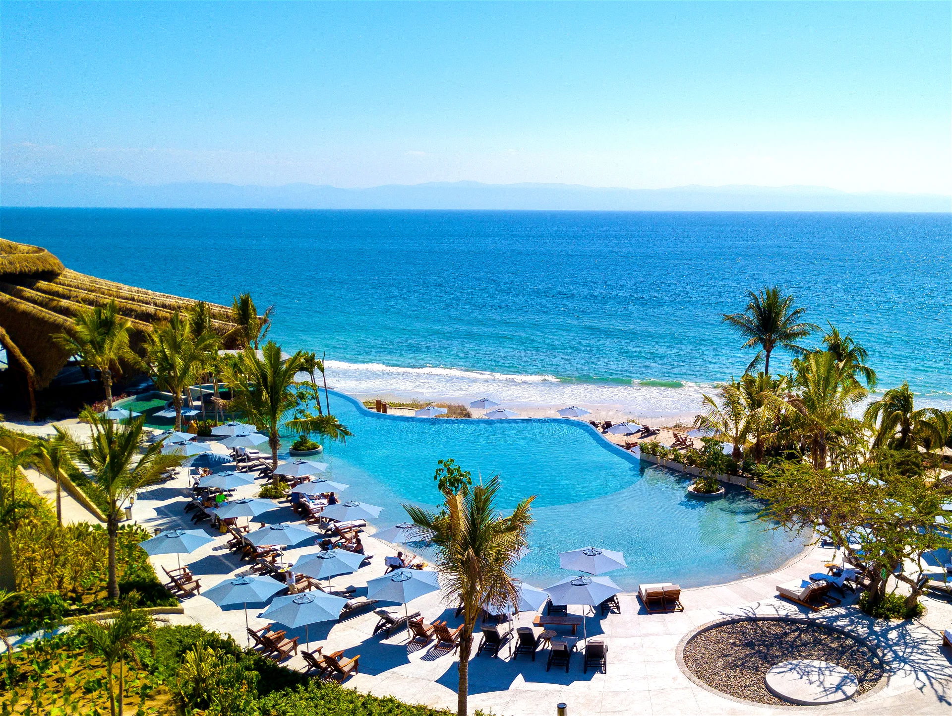 Oceanfront Siesta | LuxGive