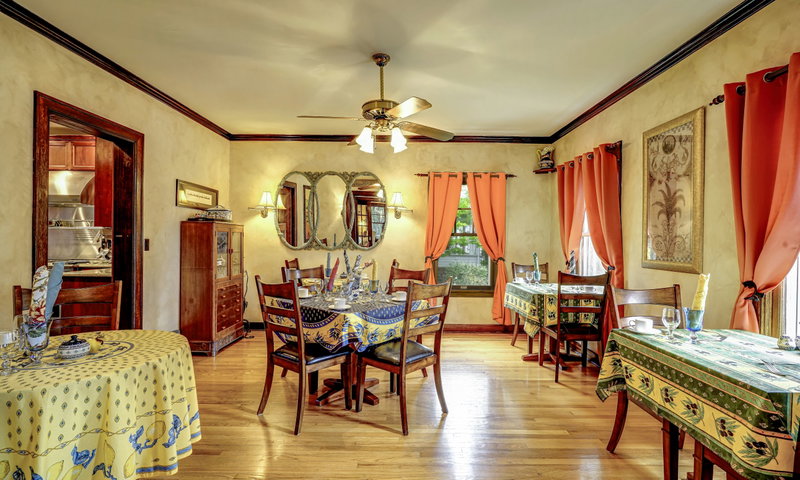 Willamette Wine Retreat, Willamette Valley, United States of America, photo 16 of 19