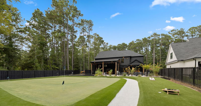 SHORT GAME FACILITY