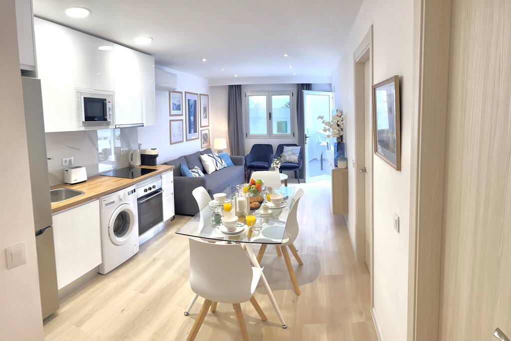 Casa Ocean Bliss; 2-bed apt. in perfect location!