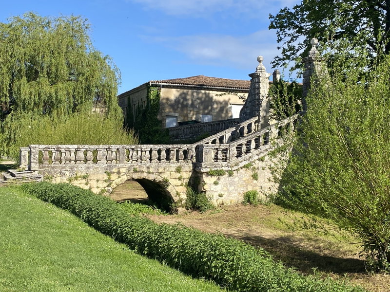 Bordeaux Bliss, Saint-Émilion, France, photo 15 of 19