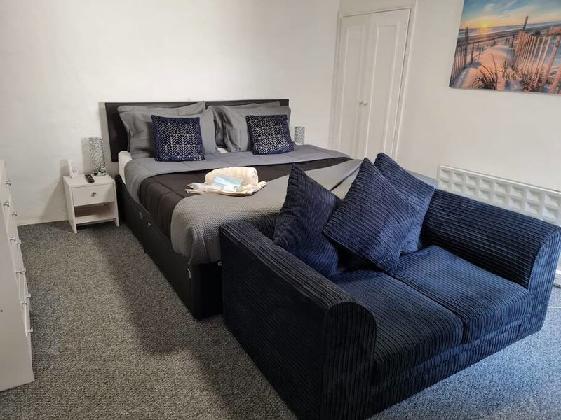 Pet friendly studio in Chorley!