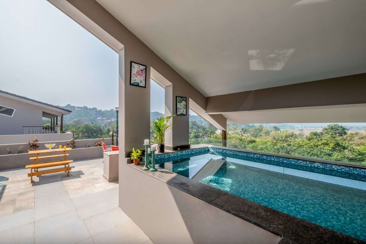 Private Pool