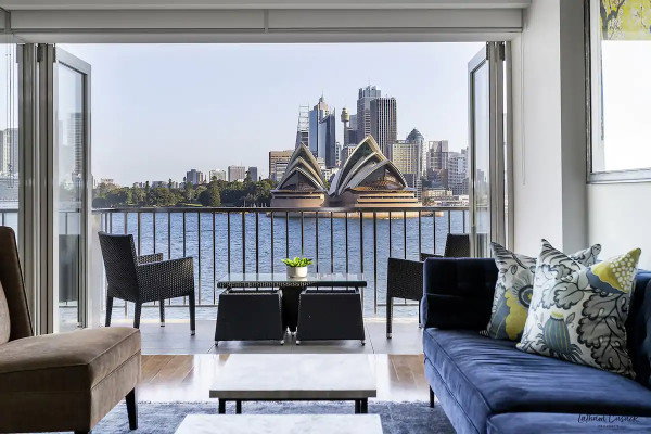 Kirribilli by the Harbour