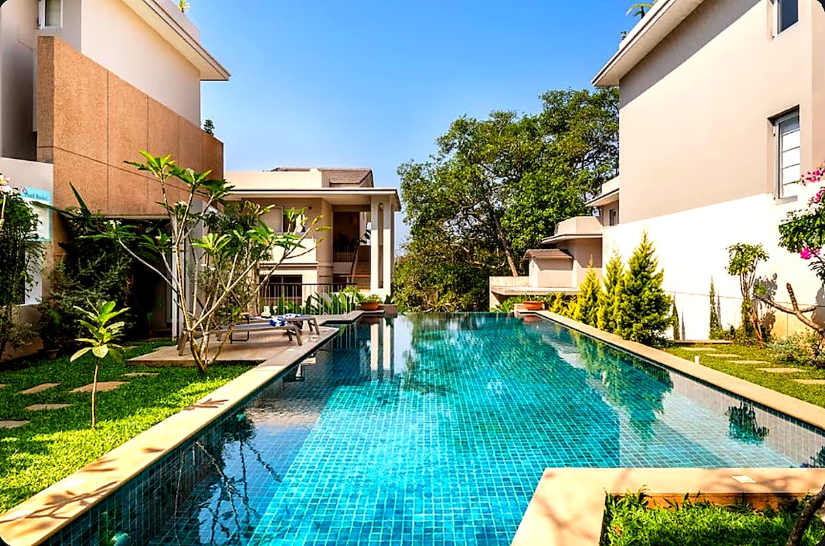 Luxury 3BR Penthouse | Pool | Near Candolim Beach