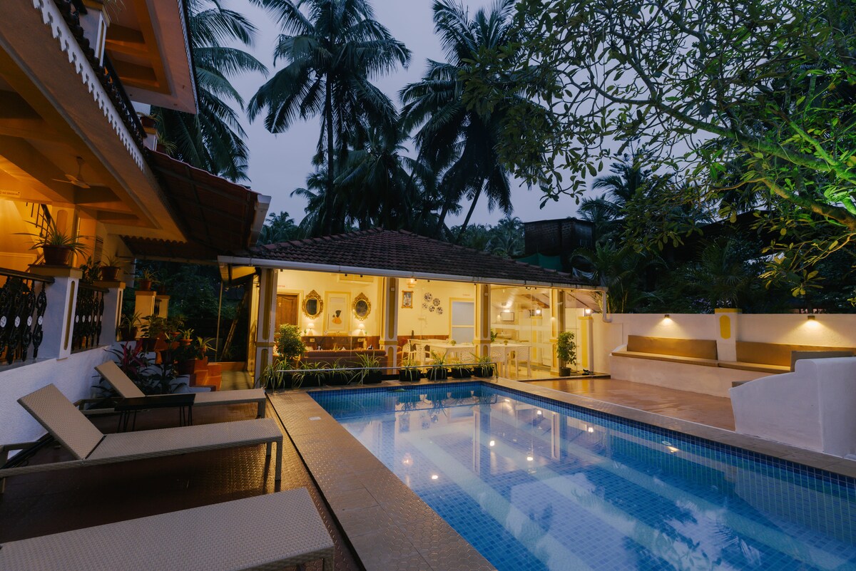 Alohas Azura Escape | Luxe 8BR Private Pool Villa