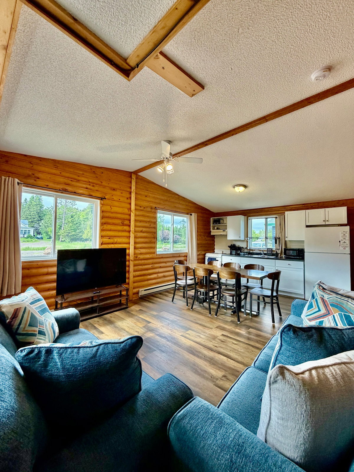 1818 Trailside Pine - Cabin 3