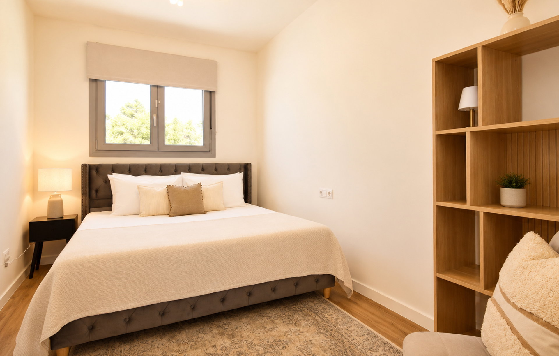 Guest bedroom
