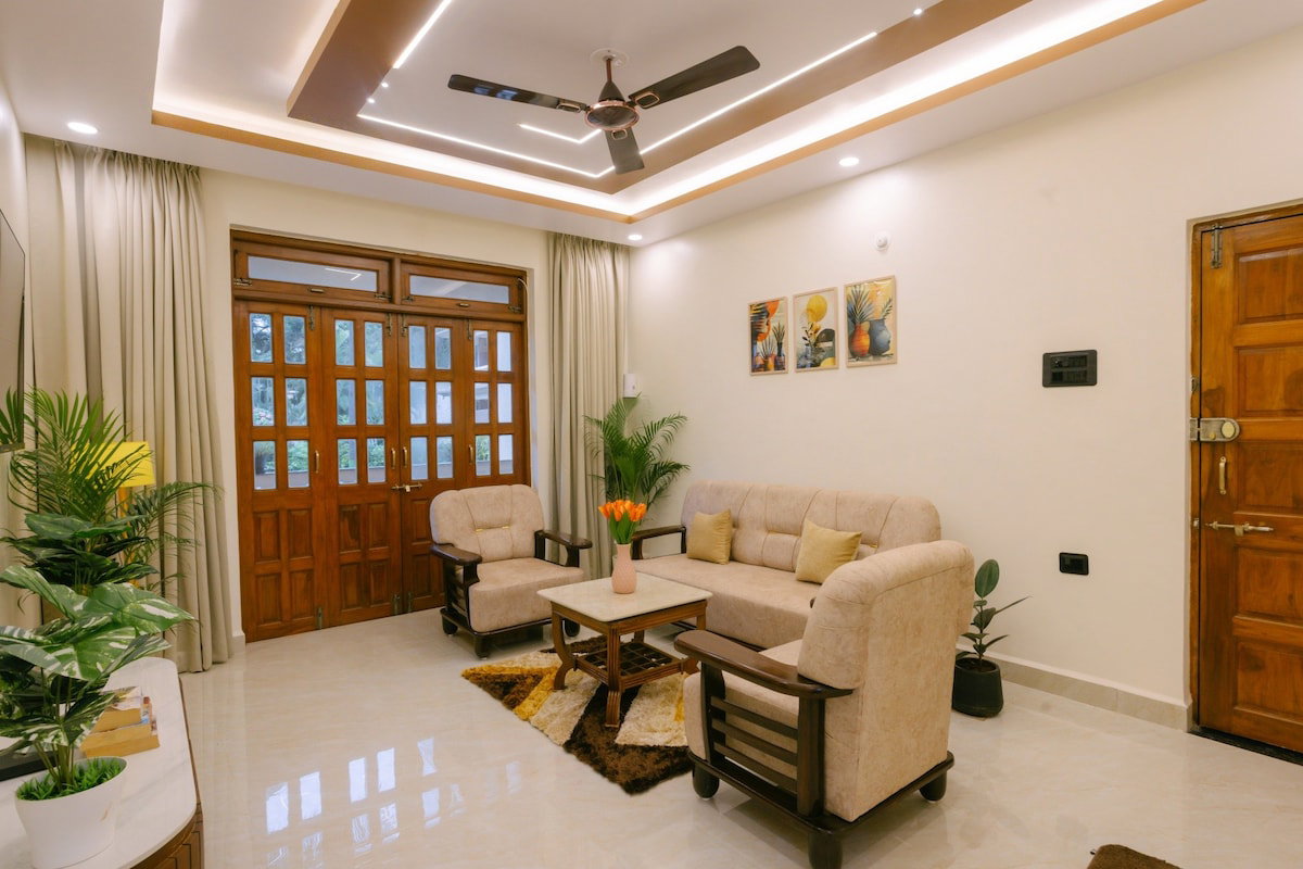 Casa Solara | 2BHK Nr Candolim Beach by Da Alohas