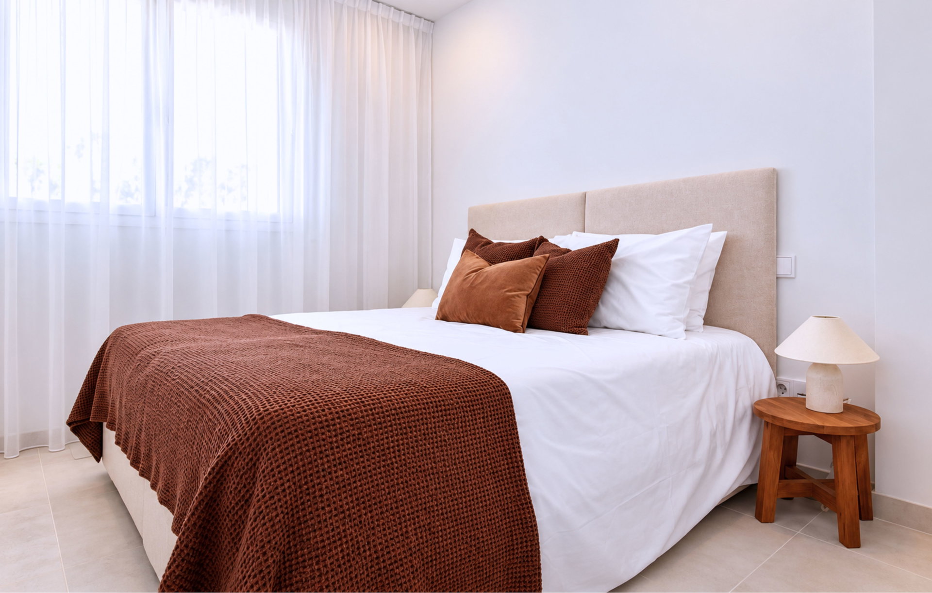 Guest bedroom