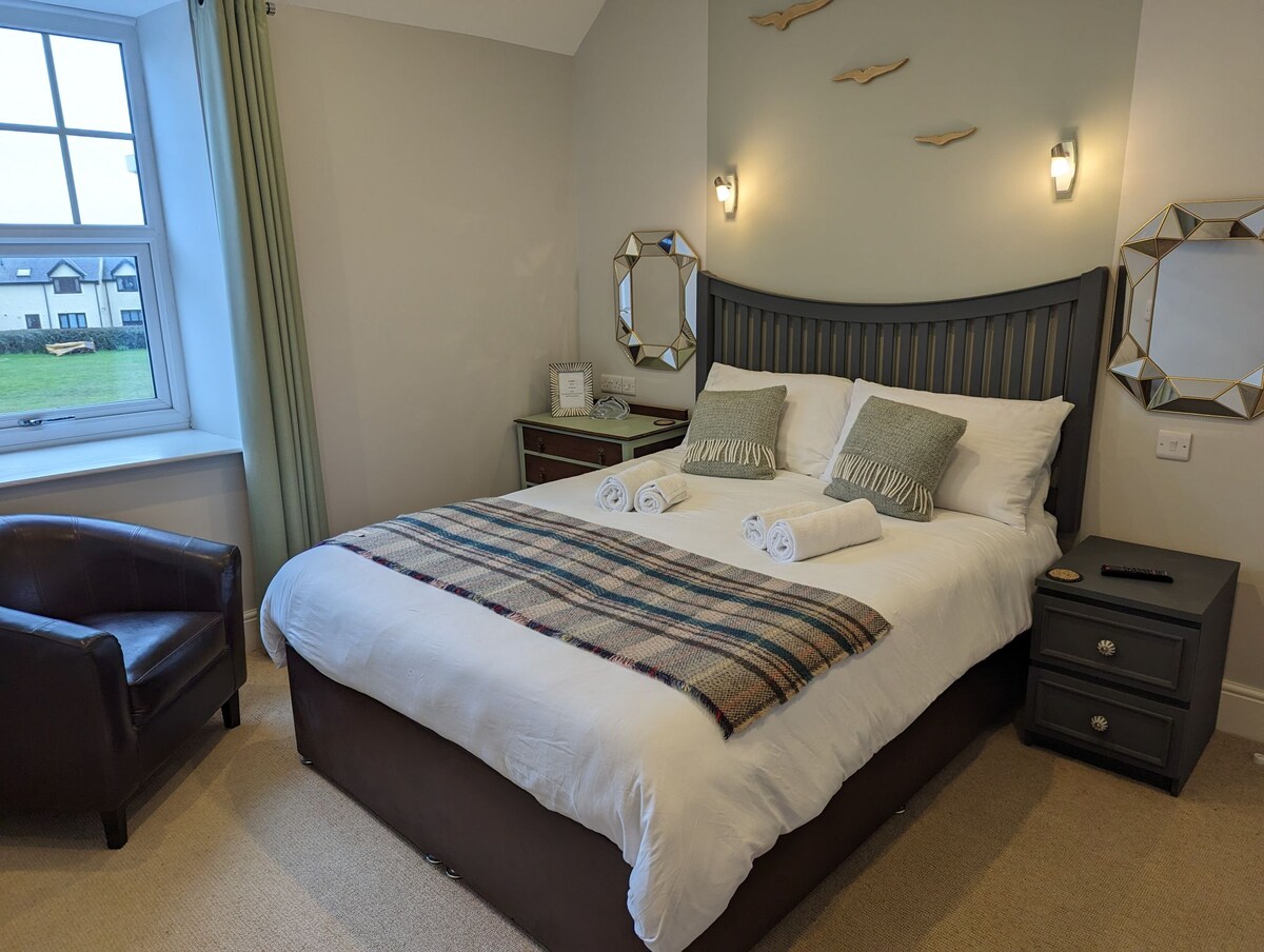 Room 2 (En-suite) - Cartref Guesthouse